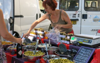 Marché paysan à Chassiers (Ardèche)