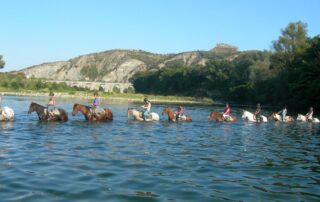 Guided Hike on horseback  - Equitation Chavetourte