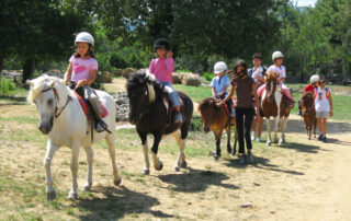 Guided Hike on horseback  - Equitation Chavetourte