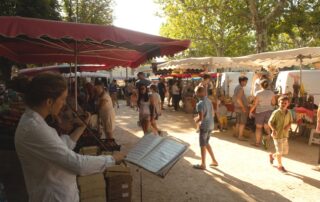 Marché nocturne du vendredi à Jaujac